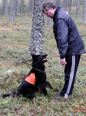 Zuper Zena 2.05.2010 - 2v1kk. Zena.Timo.EV.jpg (398084 bytes)
