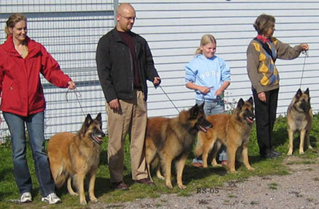 H.Tr.Pentutapaamien11.09.2005-1v7kk.10.jpg (47523 bytes)