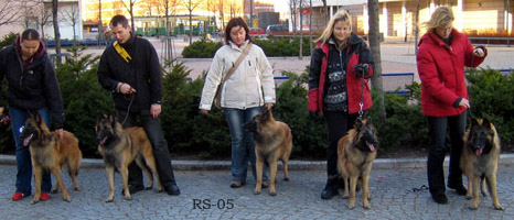 J-Tr.04.12.2005HKI.pentunaytt.8kk1vko.jpg.1.jpg (60118 bytes)